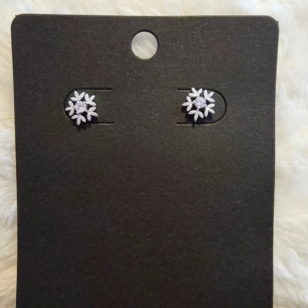 {2/$30}Snowflake Stud Earrings Cute Whimsy Winter Statement Jewelry Twee Normal